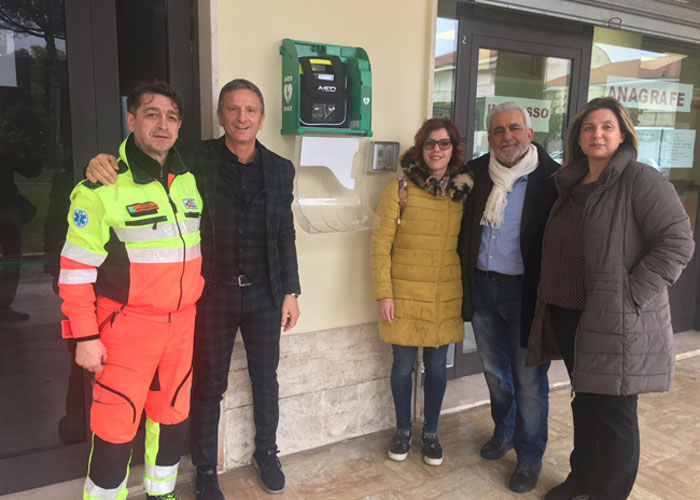 San Giovanni Teatino, posizionato un defibrillatore in Piazza Municipio